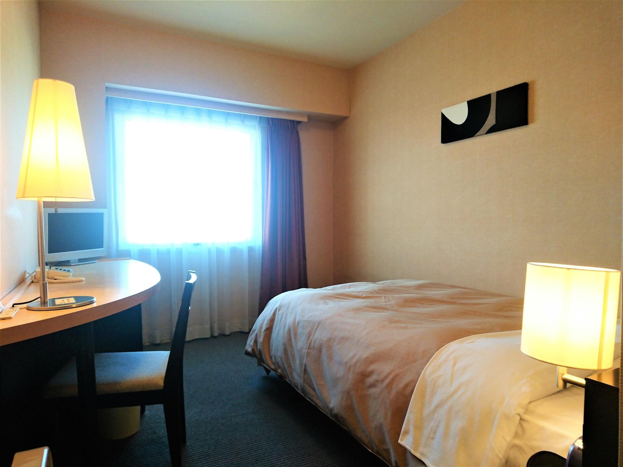 Crown Hills 3*